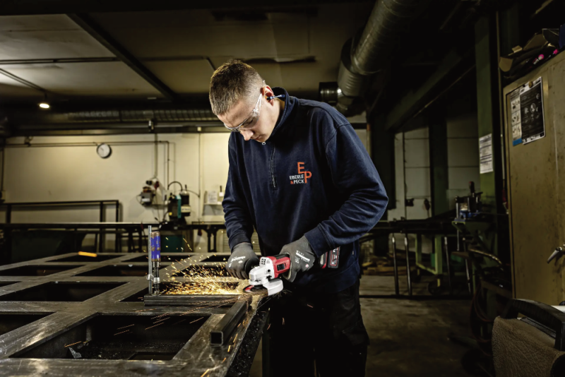 Akku-Winkelschleifer 18.0 V 125 mm SET